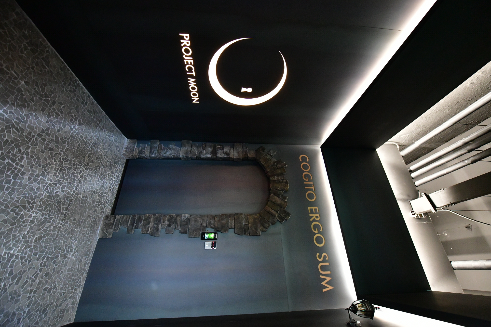 PROJECT MOON