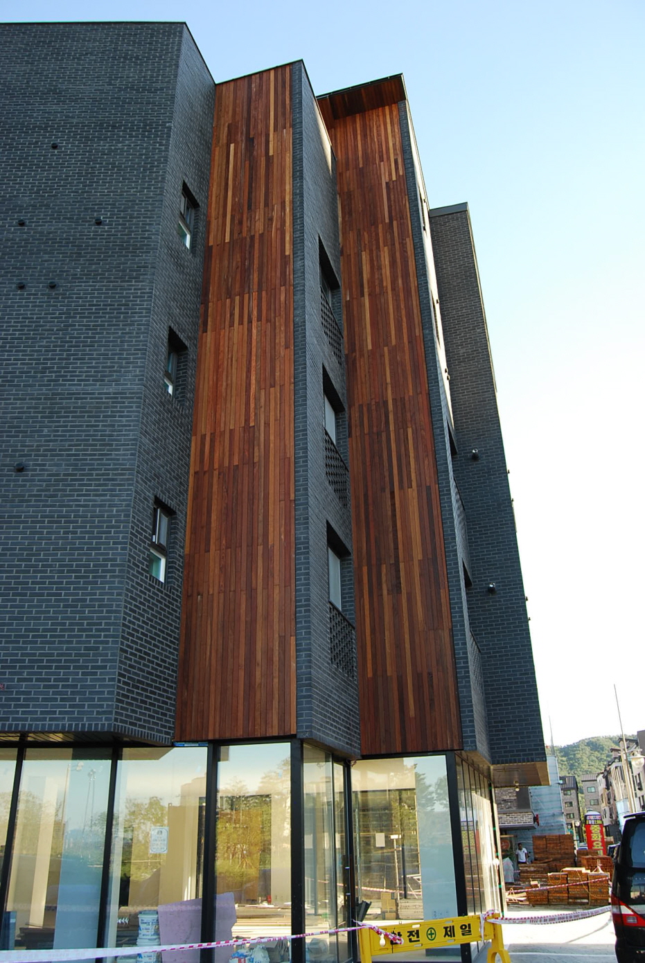 EOS house in suwon 